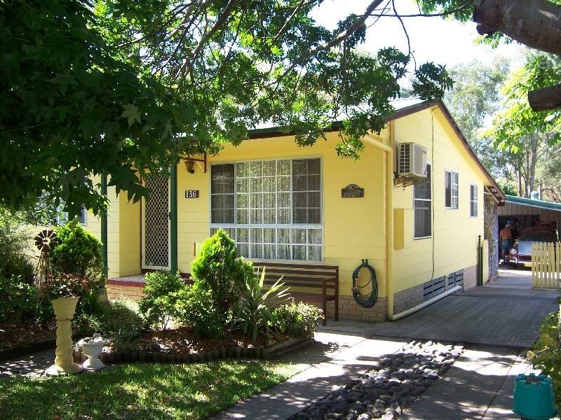 136 Greenpoint Drive, Green Point NSW 2428