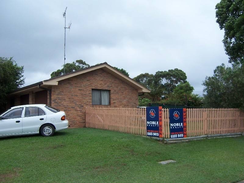 2 Gleneon Drive, Forster NSW 2428