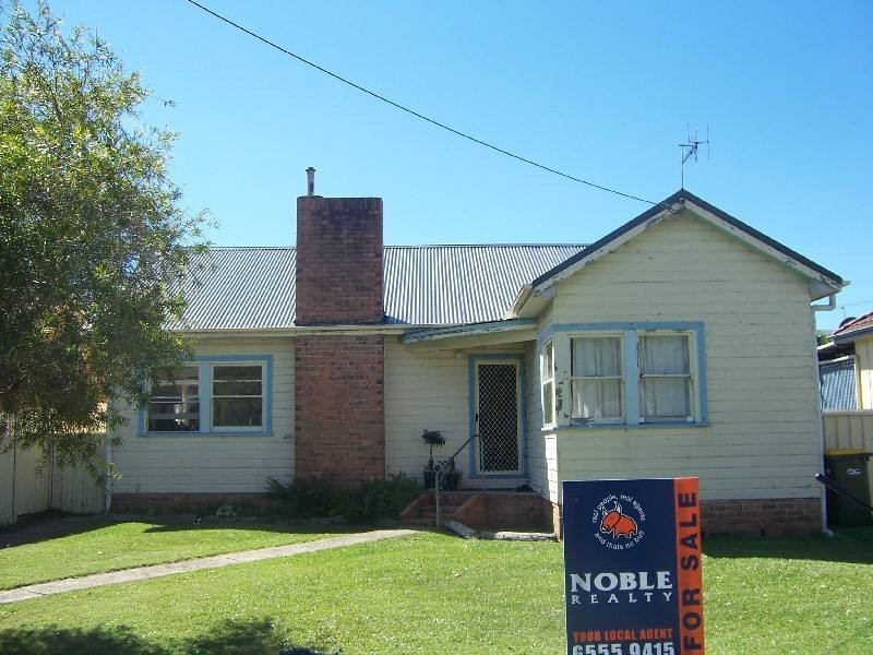 33 Hadley Street, Forster NSW 2428