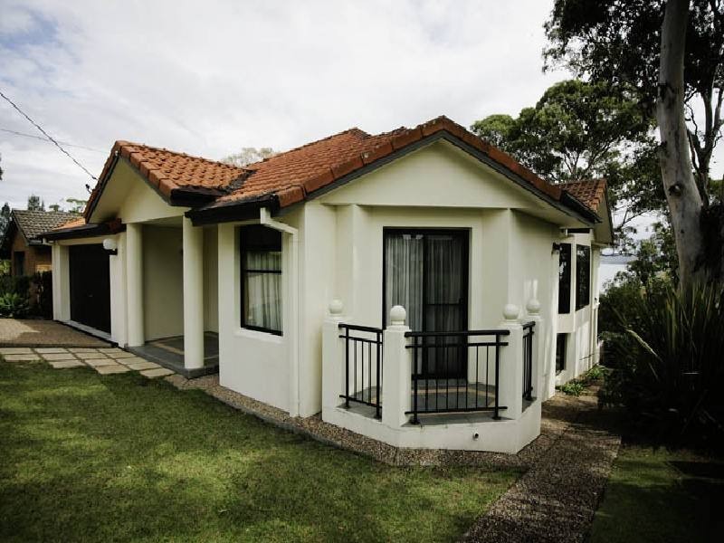 11 Greenpoint Drive, Green Point NSW 2428
