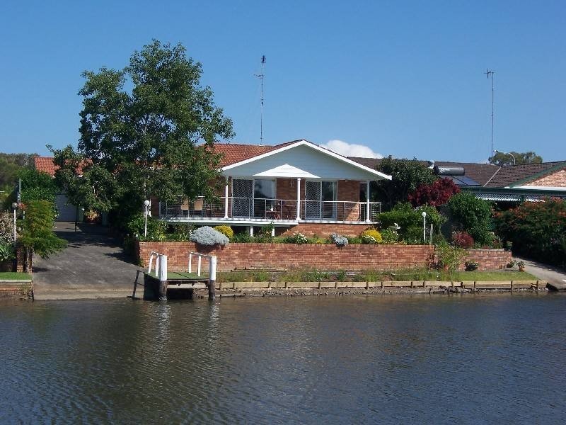 7 The Cove, Forster NSW 2428