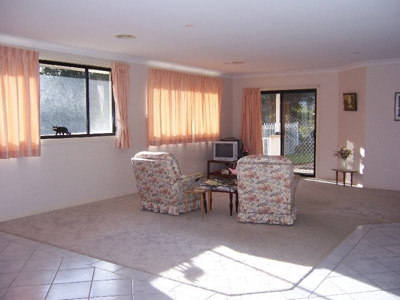 118 Kularoo Drive, Forster NSW 2428