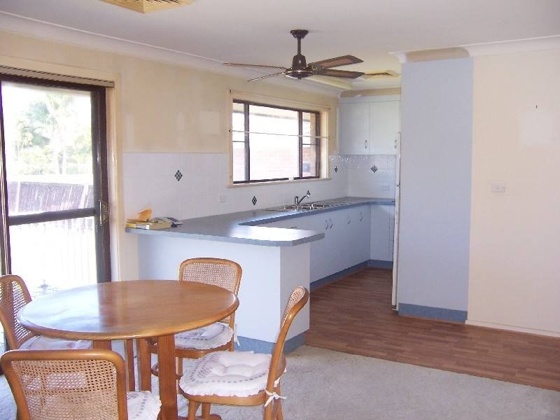 6 Elouera Crescent, Forster NSW 2428