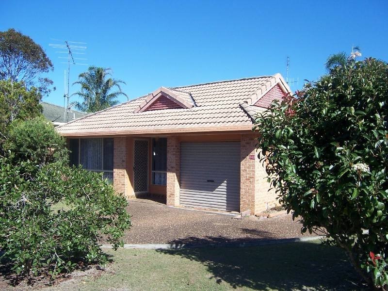 1 / 42 Parkway Drive, Tuncurry NSW 2428