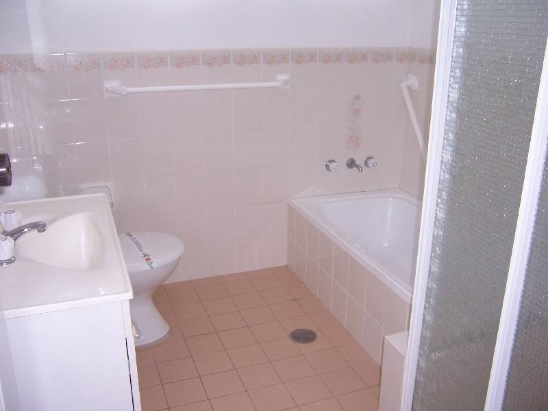 1 / 13 Commodore Place, Tuncurry NSW 2428