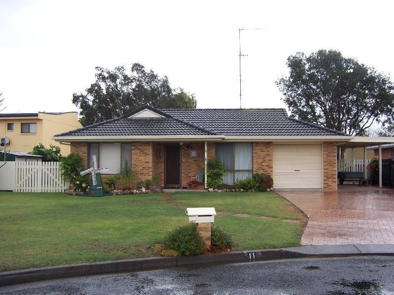 11 Christian Crescent, Forster NSW 2428