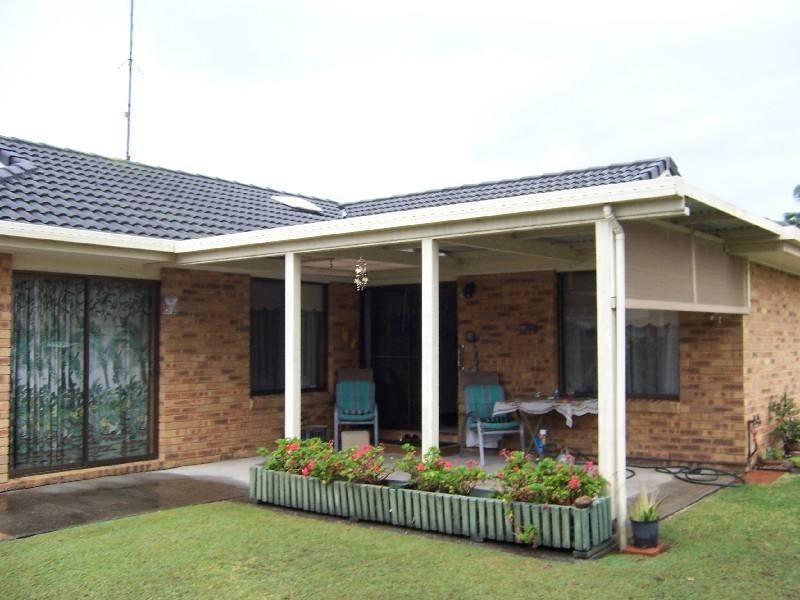 11 Christian Crescent, Forster NSW 2428