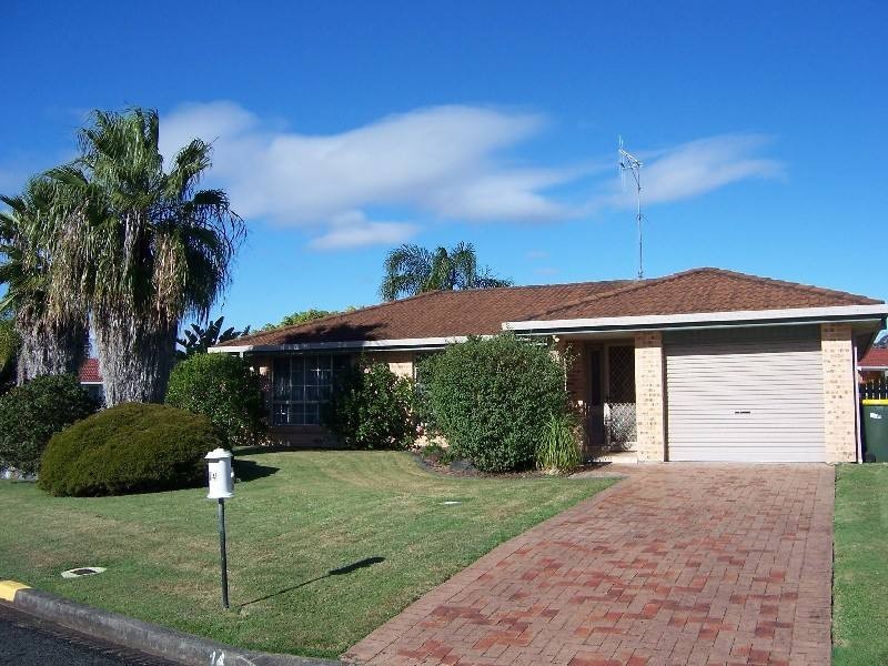 14 Christian Crescent, Forster NSW 2428