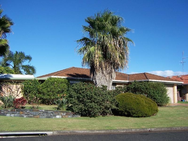 14 Christian Crescent, Forster NSW 2428