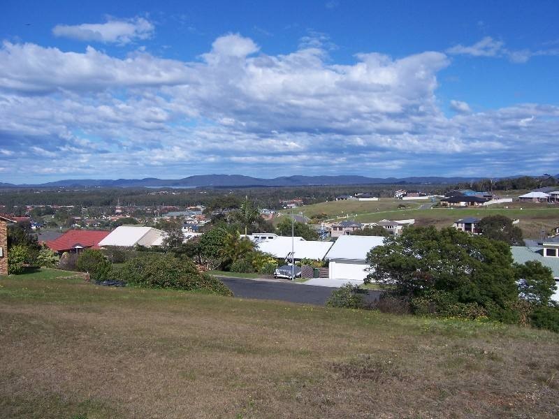 25 Belton Way, Forster NSW 2428