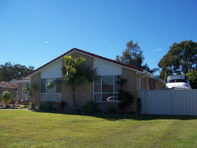 41 Christian Crescent, Forster NSW 2428