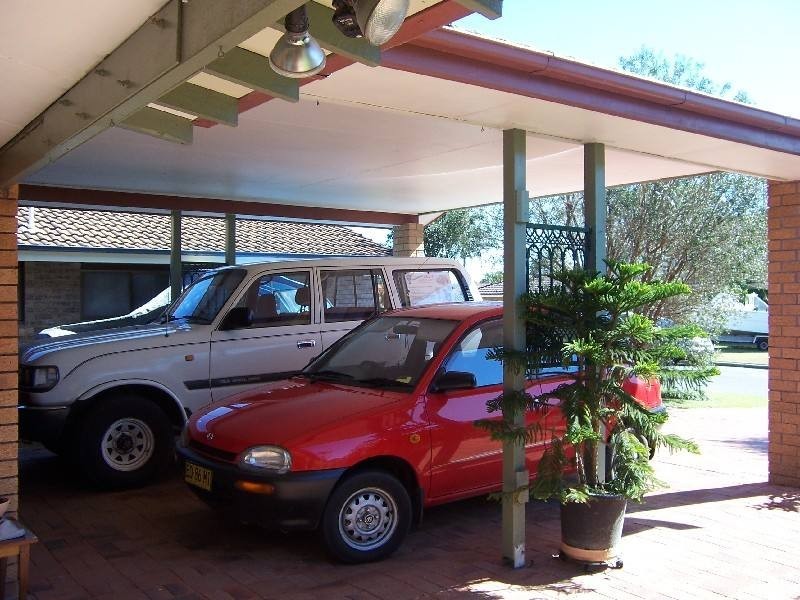 6 Endeavour Court, Forster NSW 2428