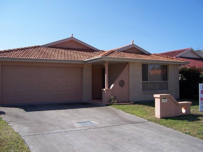 17 Robina Grove, Forster NSW 2428