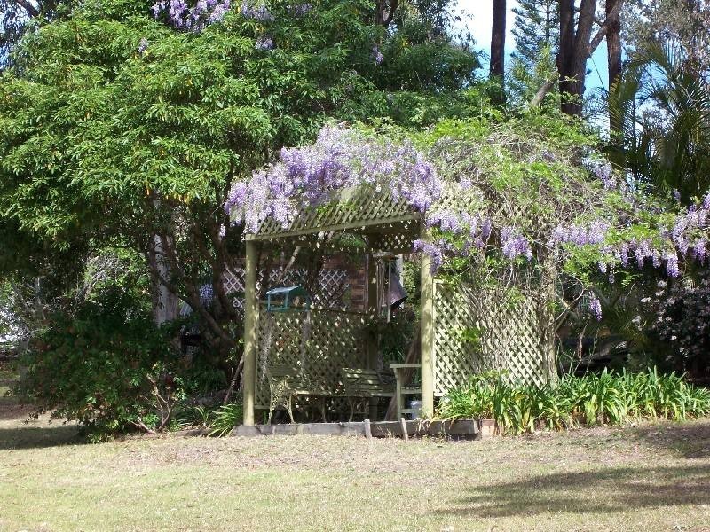 1 Homestead Heights, Hallidays Point NSW 2430