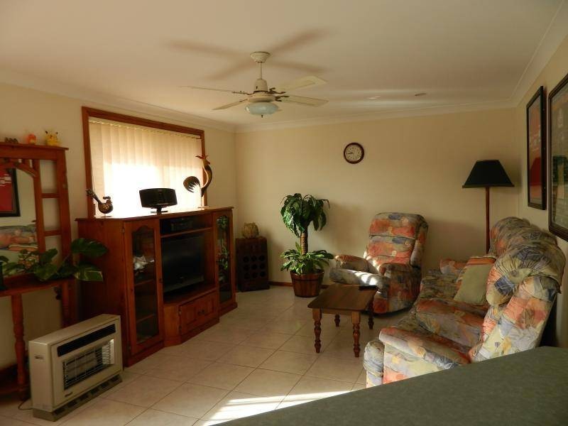 27 Karloo Street, Forster NSW 2428