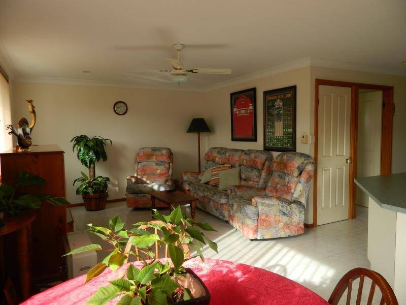 27 Karloo Street, Forster NSW 2428