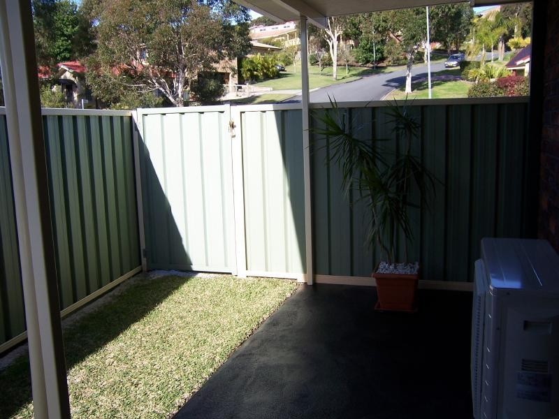 1/12 Hesper Drive, Forster NSW 2428