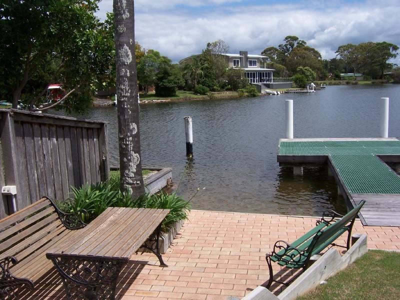 27 Restpoint Parade, Tuncurry NSW 2428