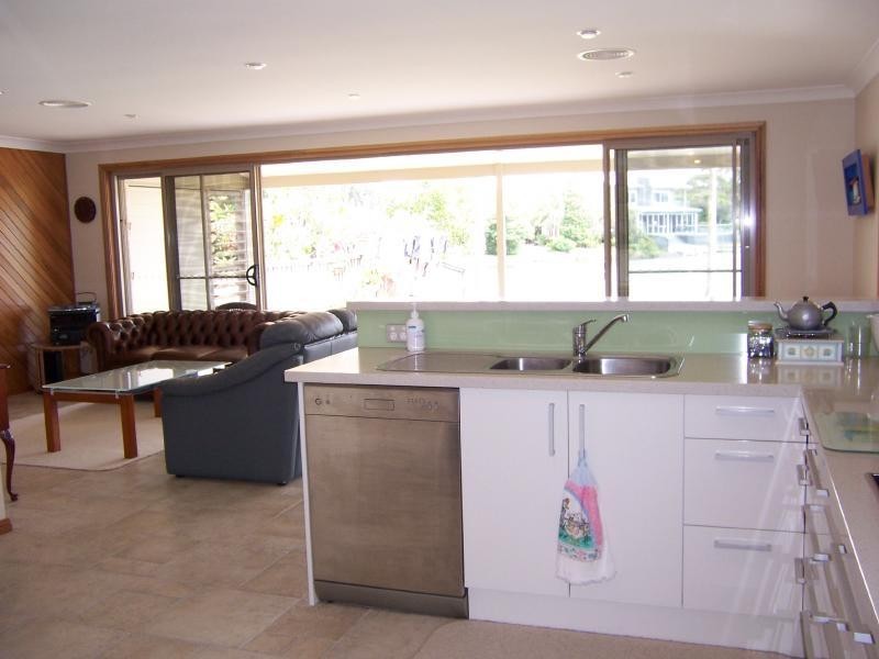 27 Restpoint Parade, Tuncurry NSW 2428