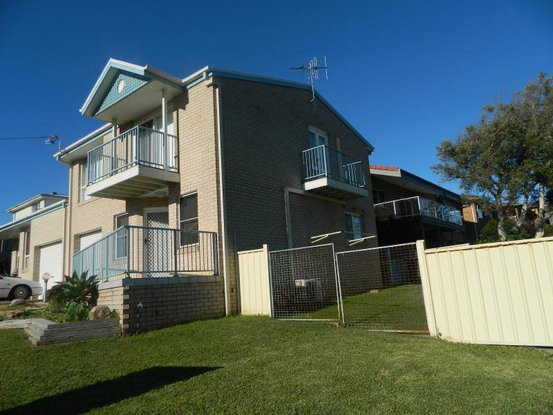 54 Lakeview Crescent, Forster NSW 2428