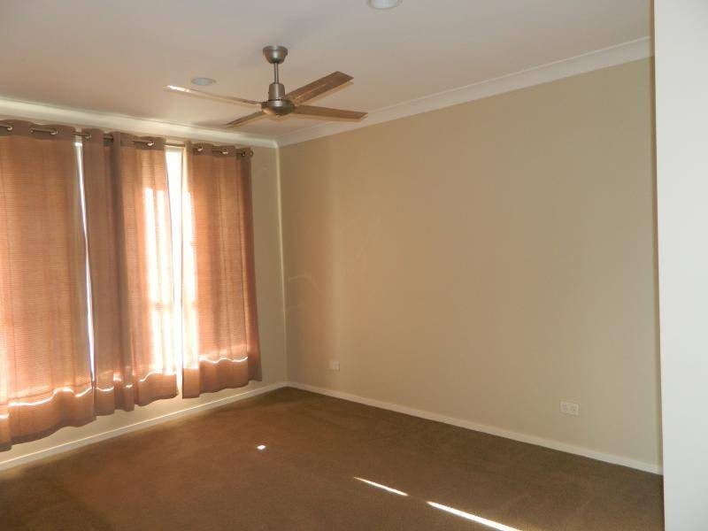 54 Lakeview Crescent, Forster NSW 2428