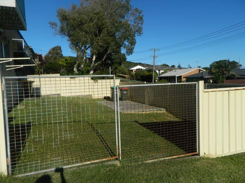 54 Lakeview Crescent, Forster NSW 2428