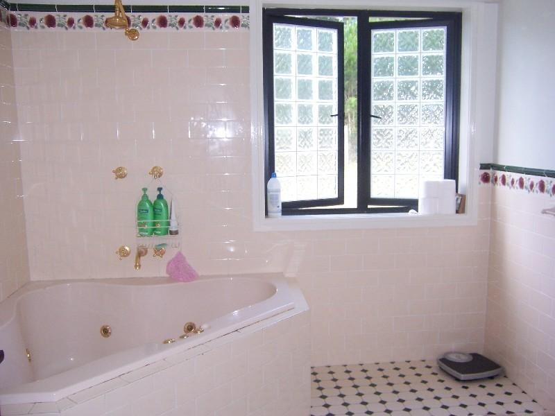 11C Woodlands Drive, Hallidays Point NSW 2430