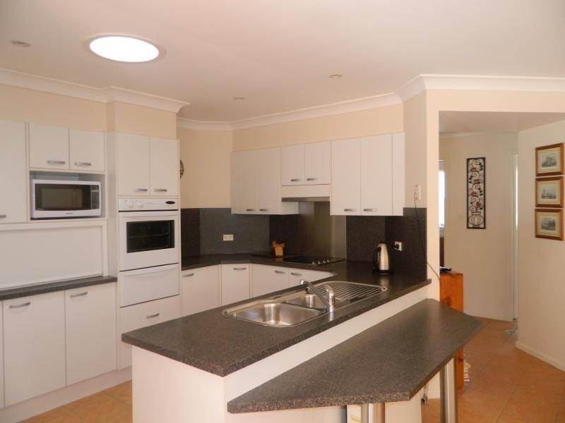 1 Affleck Close, Forster NSW 2428