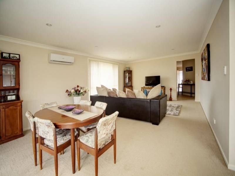2/10 Lisa Place, Forster NSW 2428