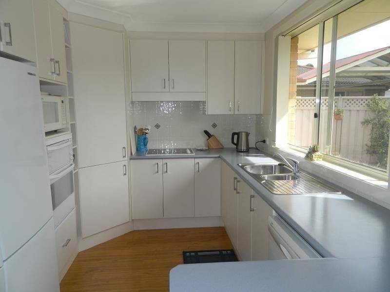 2/10 Lisa Place, Forster NSW 2428