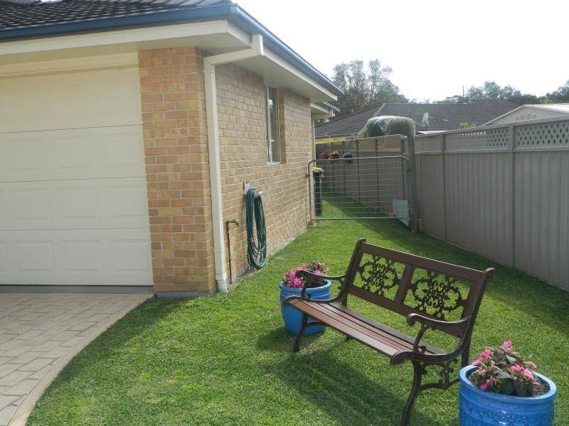 2/10 Lisa Place, Forster NSW 2428