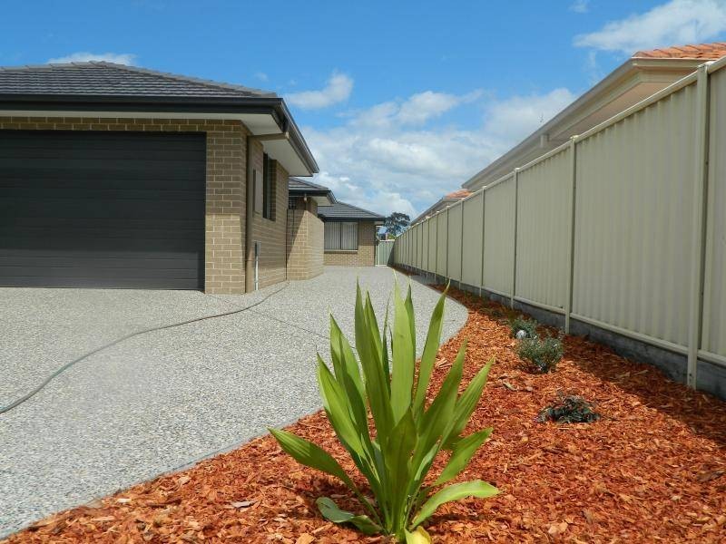 2/32 Amanda Crescent, Forster NSW 2428