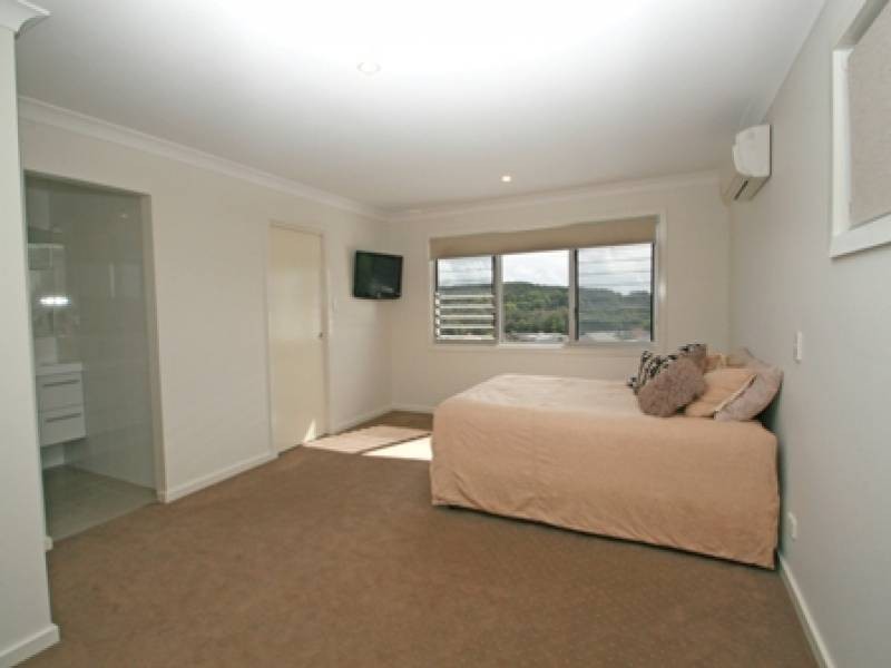 17 Isabella Parade, Forster NSW 2428