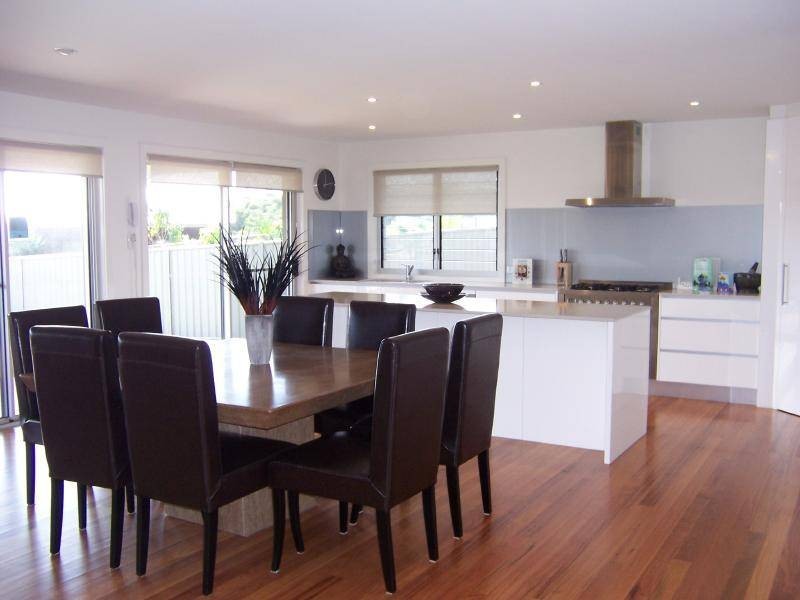 17 Isabella Parade, Forster NSW 2428