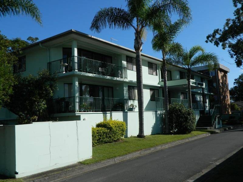 8/3 Lake Street, Tuncurry NSW 2428