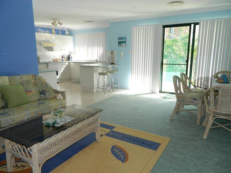8/3 Lake Street, Tuncurry NSW 2428