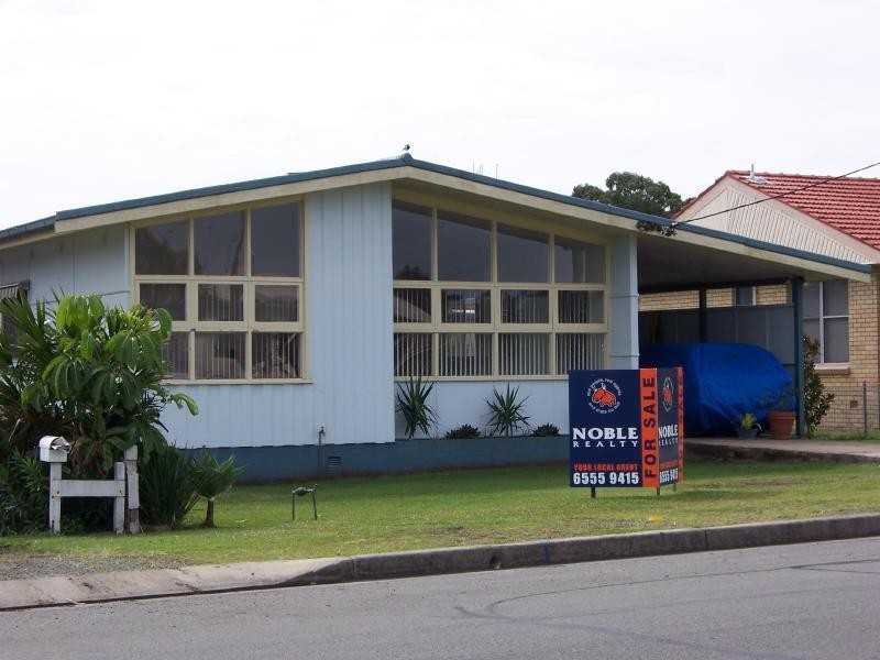 97 Lake Street, Forster NSW 2428