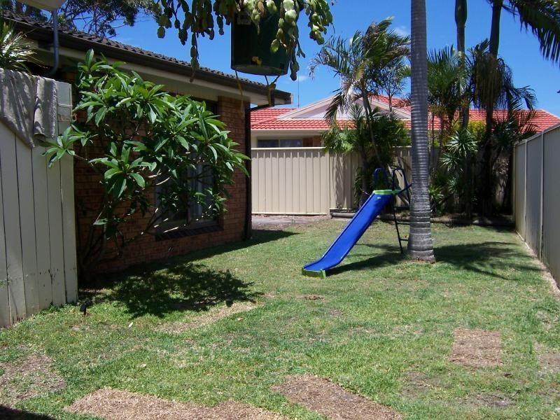 18 De Lore Crescent, Tuncurry NSW 2428