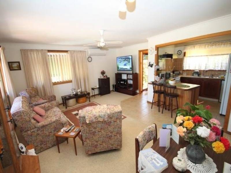 2 Paradise Avenue, Forster NSW 2428