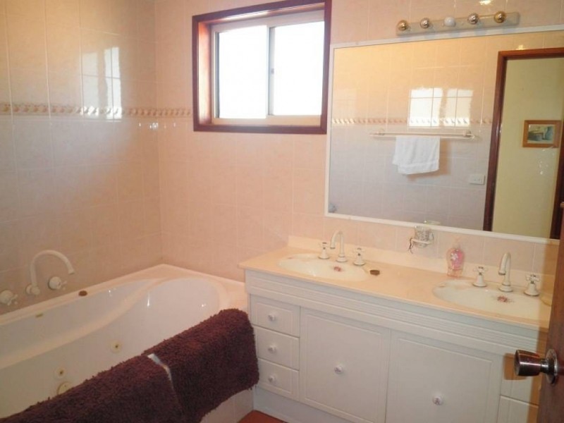 27 Burgess Road, Forster NSW 2428