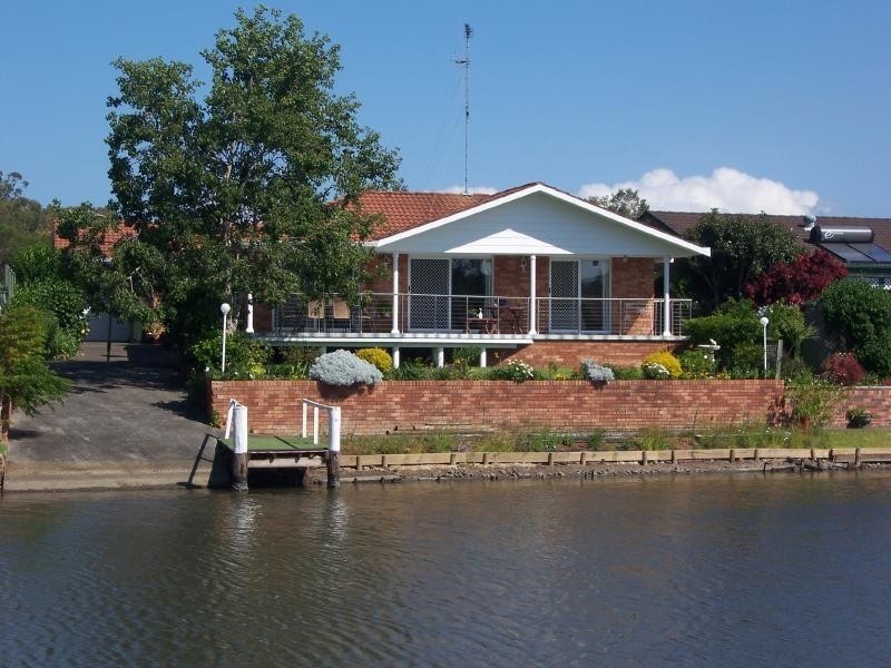 7 The Cove, Forster NSW 2428