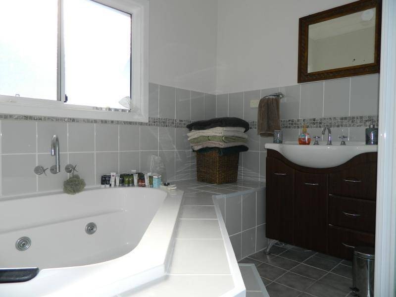 32 Emerald Drive, Diamond Beach NSW 2430