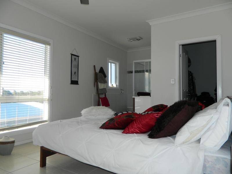 32 Emerald Drive, Diamond Beach NSW 2430