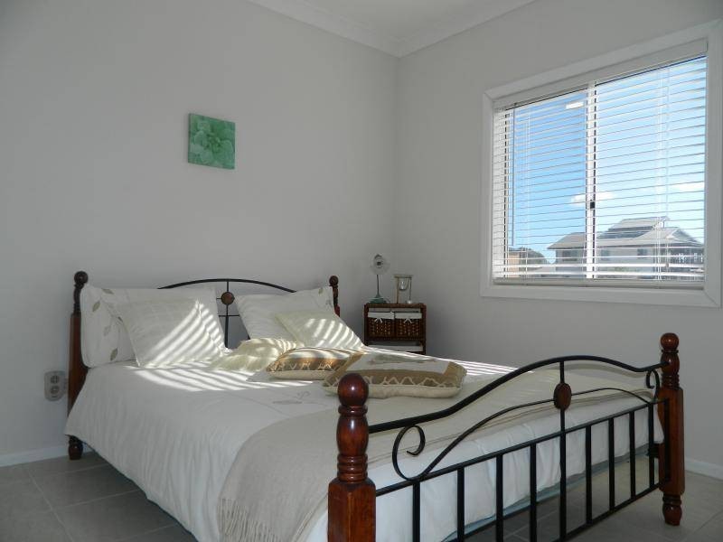 32 Emerald Drive, Diamond Beach NSW 2430