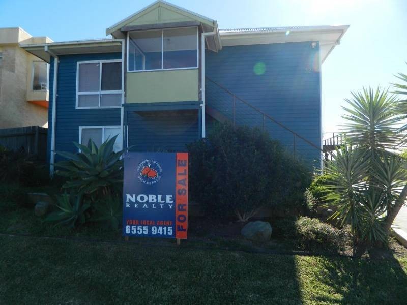 32 Emerald Drive, Diamond Beach NSW 2430