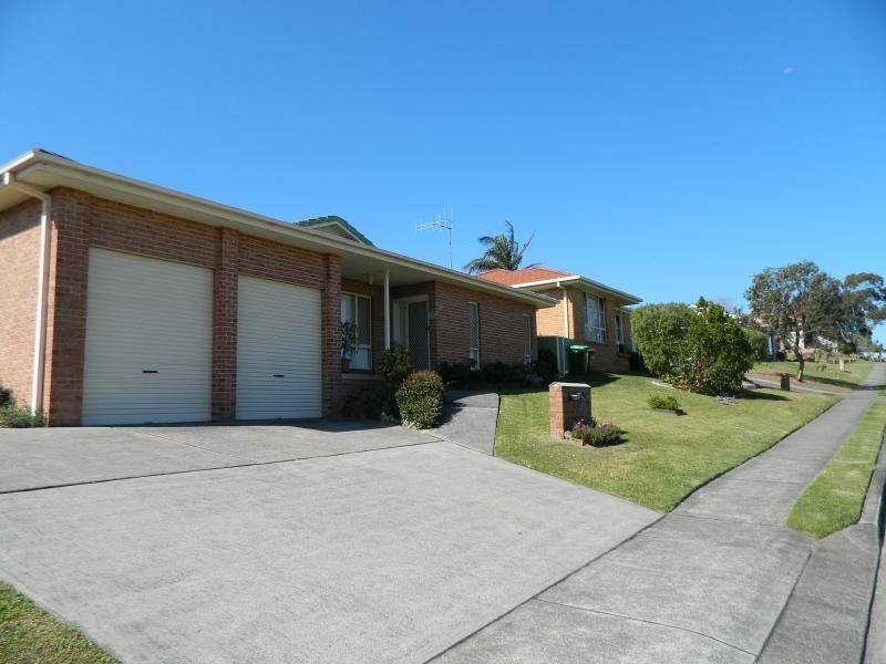 1/147 Kularoo Drive, Forster NSW 2428
