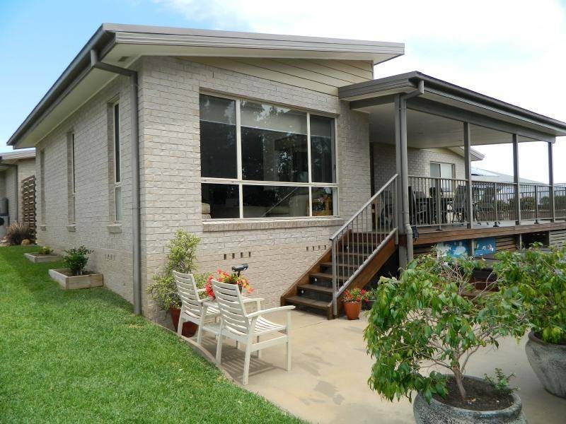 9 Isabella Parade, Forster NSW 2428