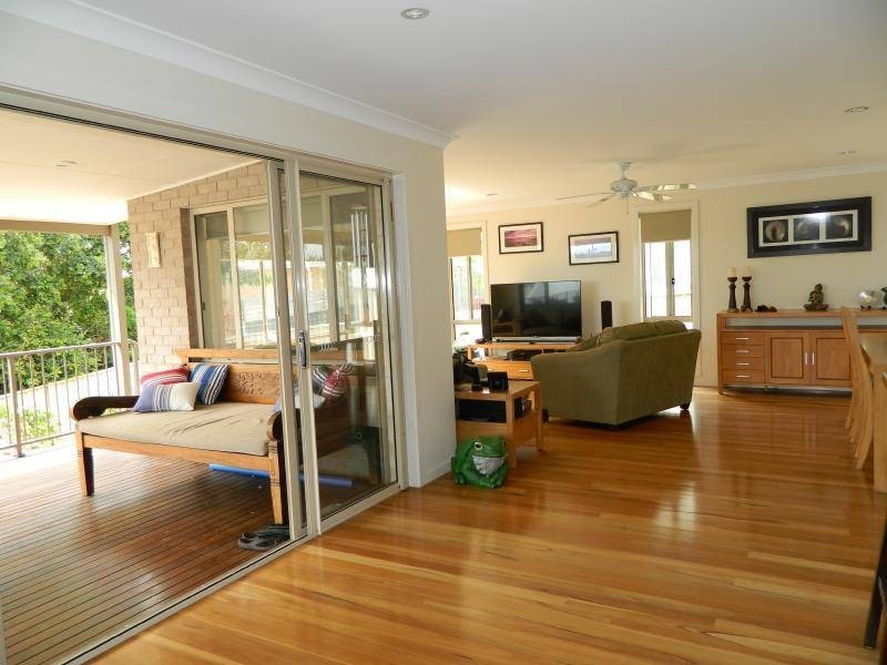 9 Isabella Parade, Forster NSW 2428