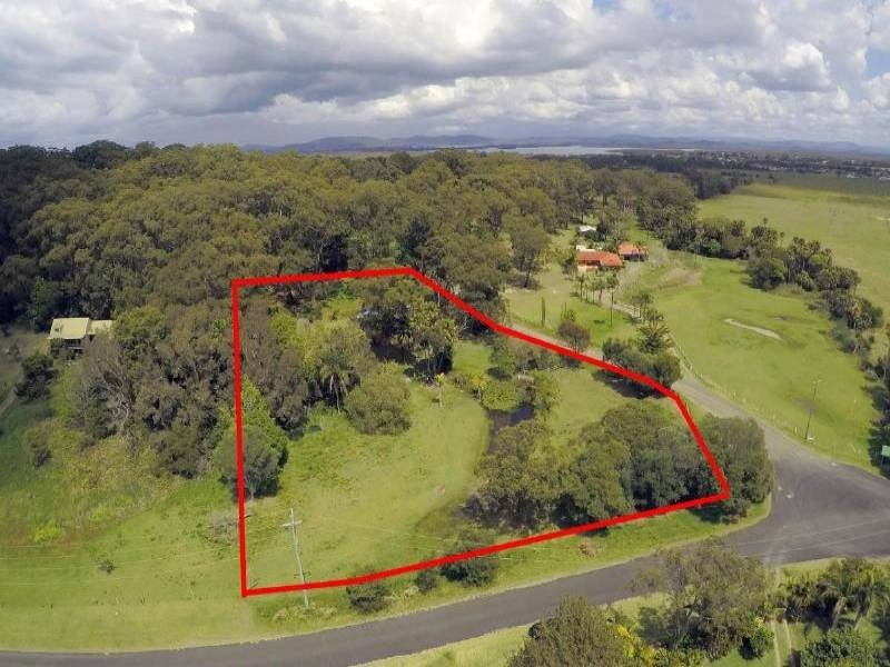 11 Carmona Lane, Forster NSW 2428