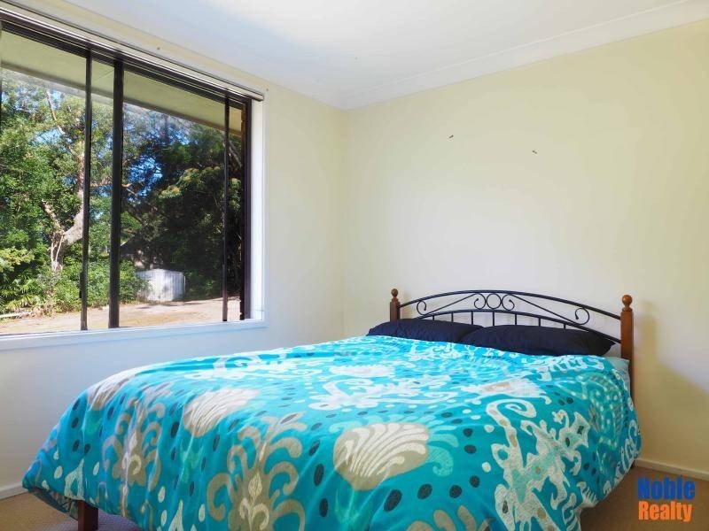 11 Carmona Lane, Forster NSW 2428